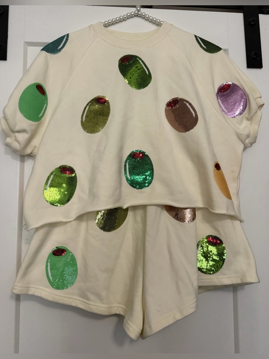 QUEEN OF SPARKLES Other - BRAND NEW • QUEEN OF SPARKLES • QOS • OLIVES SET • XS